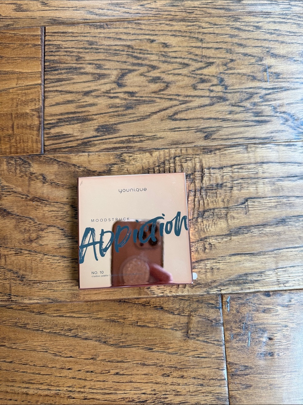 Younique Rose Gold Moodstruck Addiction Eyeshadow Compact